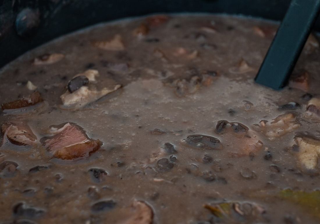 Panela de feijoada